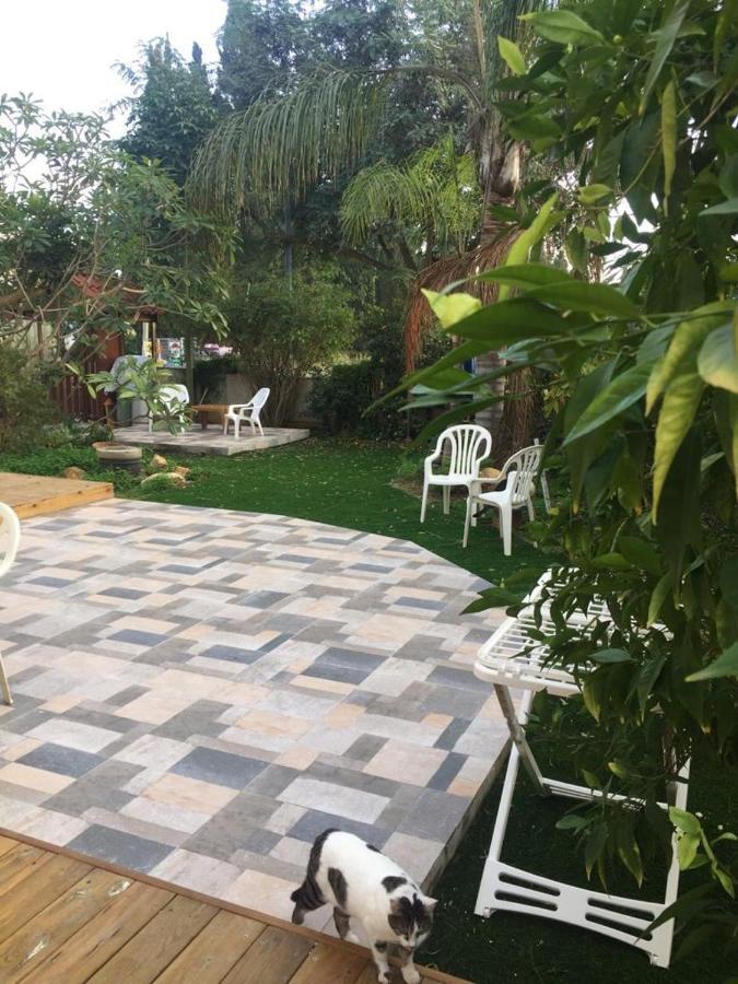 בית מרום Gan HaShomron Exteriör bild